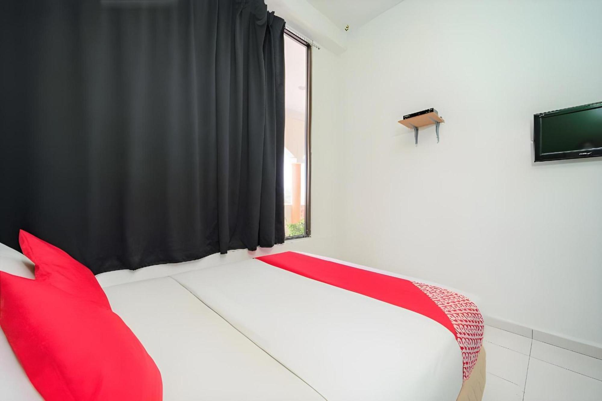 Super Oyo 89807 My Budget Home Batu Feringgi Exterior foto